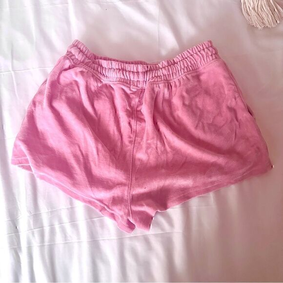 NWOT Missguided Pink Velour style Shorts with pockets in US8 / Medium - Picture 3 of 6